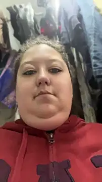 Chloee ep online show from 17, 4, 2026