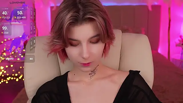 Snapshot of HaylaAmber chatting on 13, 12, 2024 HaylaAmber online show from 13, 12, 2024