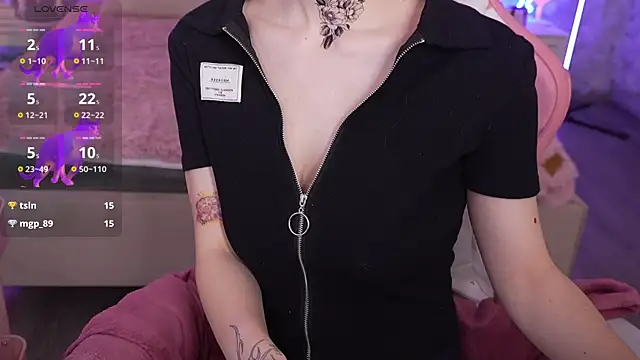 Snapshot of HaylaAmber chatting on 17, 12, 2024 HaylaAmber online show from 17, 12, 2024