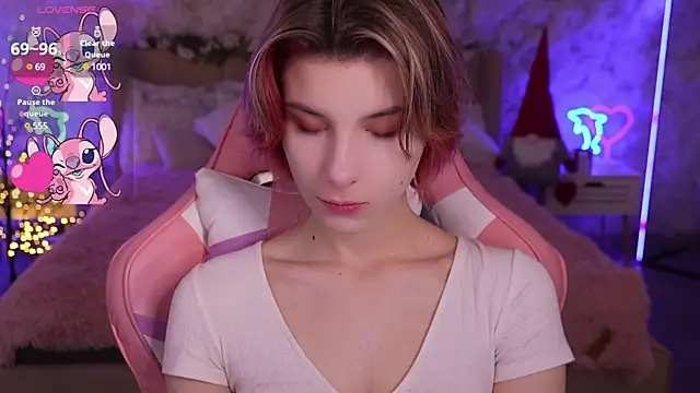 Snapshot of HaylaAmber chatting on 4, 1, 2025 HaylaAmber online show from 4, 1, 2025