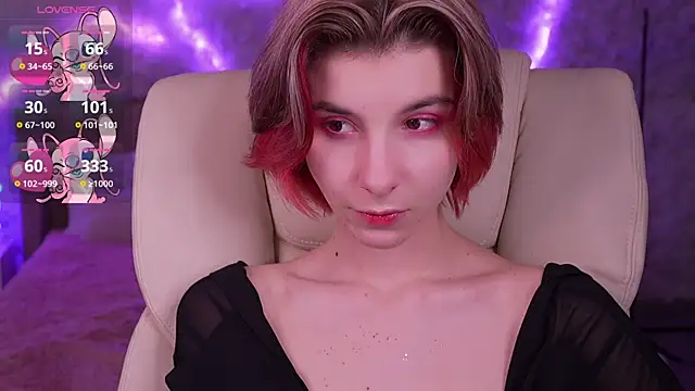 Snapshot of HaylaAmber chatting on 2, 3, 2025 HaylaAmber online show from 2, 3, 2025