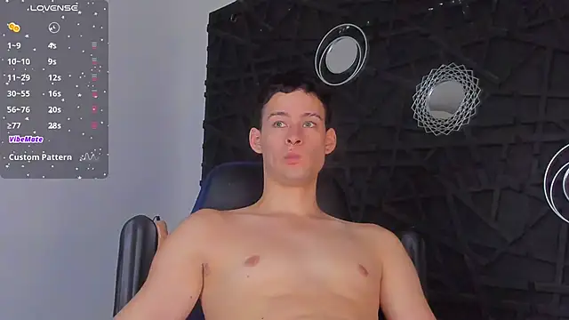 JadeSmiith  online show from 15, 1, 2025