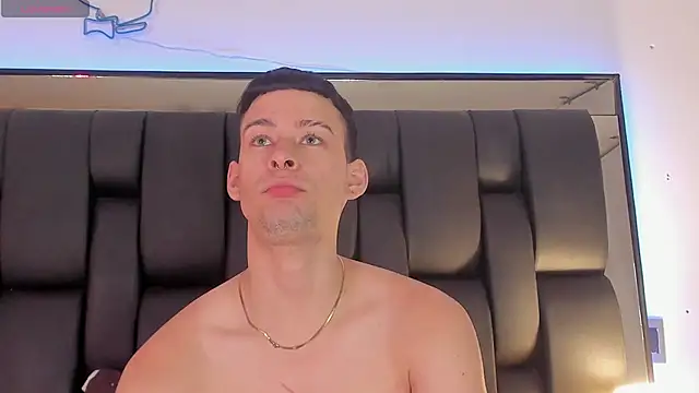 JadeSmiith  online show from 10, 2, 2025