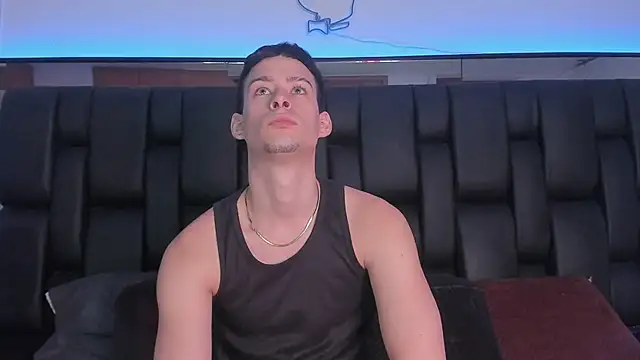 JadeSmiith  online show from 20, 2, 2025