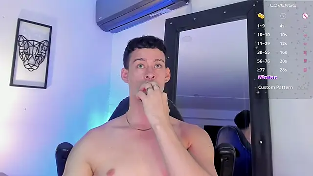 JadeSmiith  online show from 13, 3, 2025