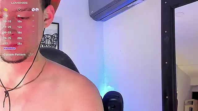 JadeSmiith  online show from 15, 3, 2025