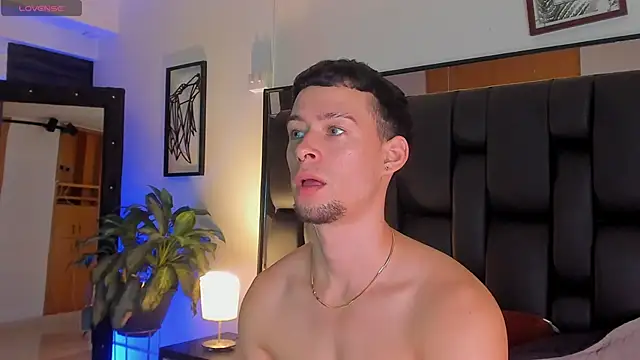 JadeSmiith  online show from 20, 9, 2025