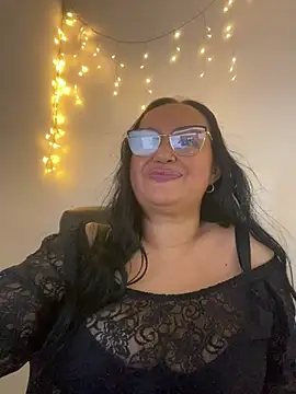 Gia Nahomi online show from 26, 1, 2025