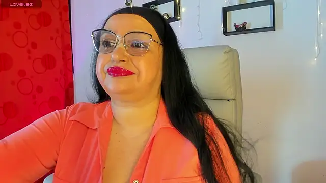 Gia Nahomi online show from 1, 2, 2026