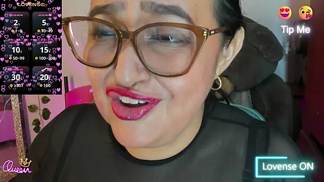 Gia Nahomi online show from 25, 5, 2026