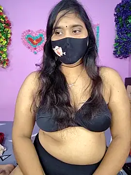 Snapshot of Hot_Maleka chatting on 1, 12, 2025 Hot Maleka online show from 1, 12, 2025