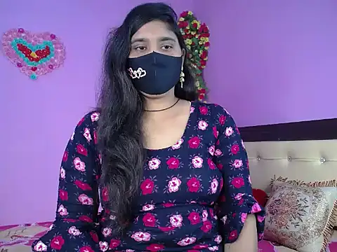 Snapshot of Hot_Maleka chatting on 4, 2, 2026 Hot Maleka online show from 4, 2, 2026