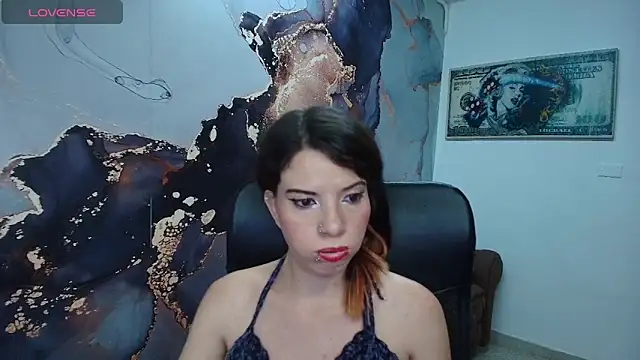 DanaaRey online show from 3, 10, 2025