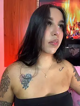 Snapshot of Tamara_Roberts1 chatting on 18, 7, 2026 Tamara Roberts1 online show from 18, 7, 2026