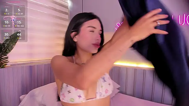 stephanymonroe online show from 14, 4, 2026