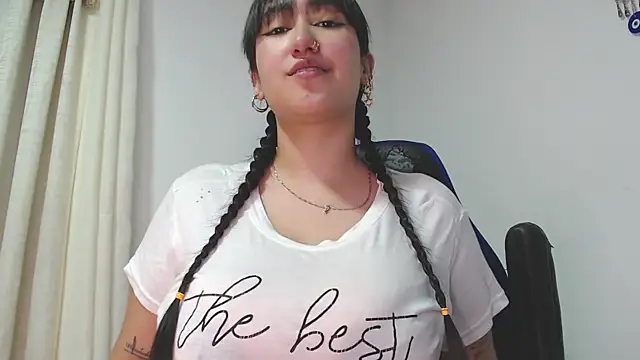Snapshot of melissa_bakerr chatting on 12, 4, 2026 melissa bakerr online show from 12, 4, 2026