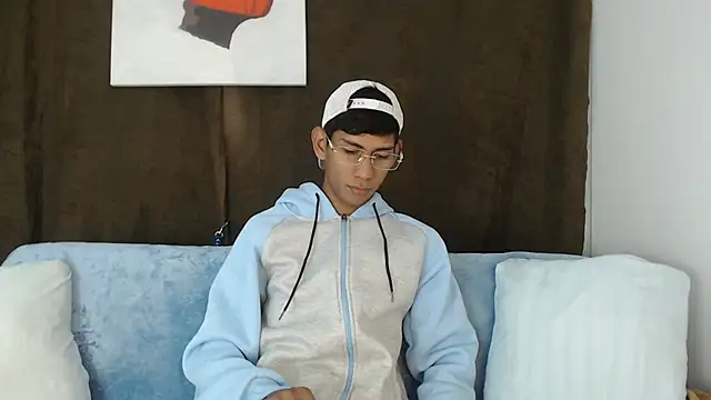 Nick Collins18 online show from 6, 11, 2025