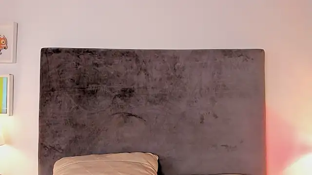 Snapshot of evelyn_evony chatting on 10, 1, 2025 evelyn evony online show from 10, 1, 2025