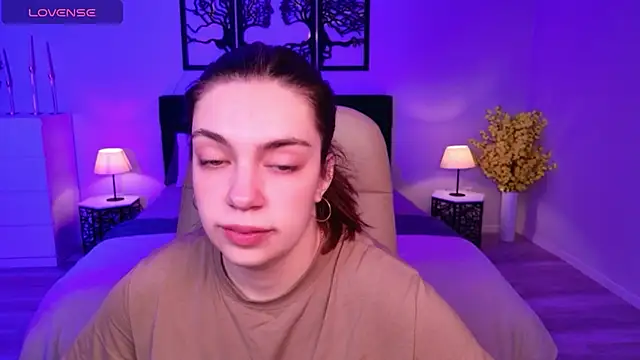 DaniellaLovely online show from 13, 11, 2025