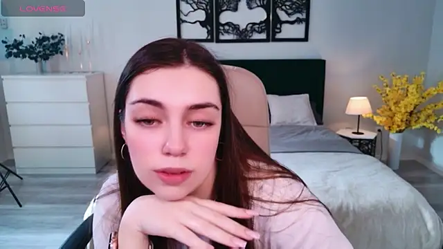 DaniellaLovely online show from 5, 2, 2026