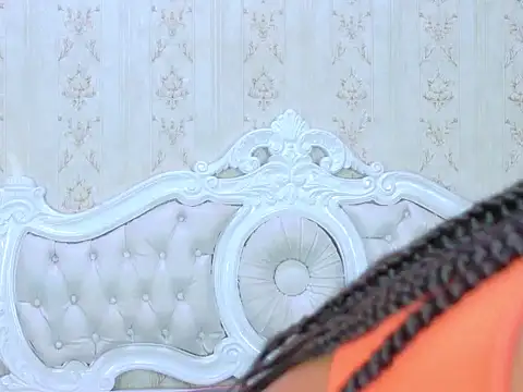 Snapshot of TiaraRosse chatting on 14, 9, 2025 TiaraRosse online show from 14, 9, 2025