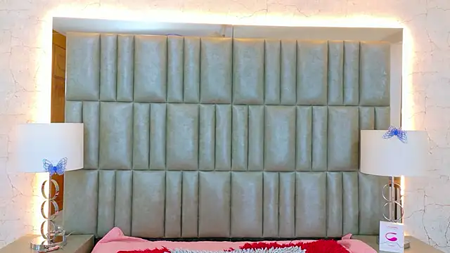 TiaraRosse online show from 23, 2, 2026