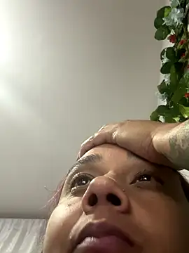 Cafeziitha02 online show from 23, 10, 2025