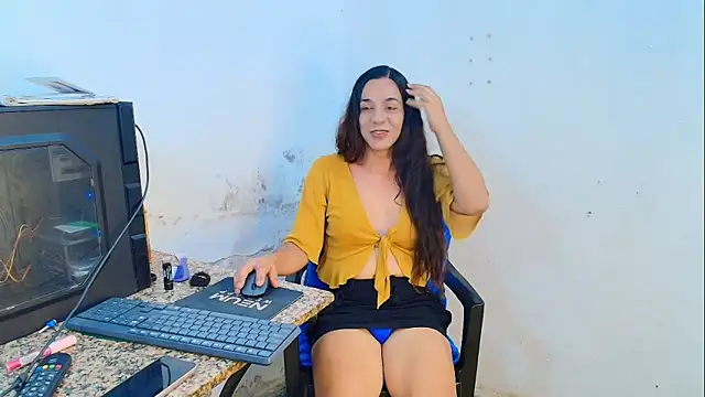 Oh Tique online show from 11, 4, 2026