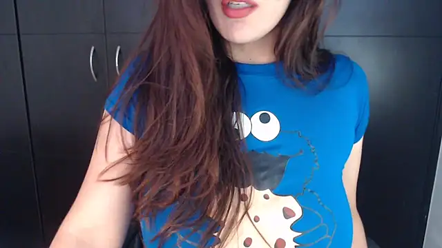 Snapshot of AdharaLujan chatting on 4, 2, 2026 AdharaLujan online show from 4, 2, 2026