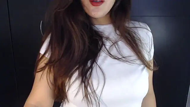 Snapshot of AdharaLujan chatting on 16, 2, 2026 AdharaLujan online show from 16, 2, 2026