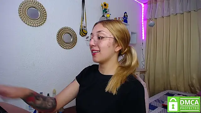 Soffy-brooks online show from 21, 2, 2025