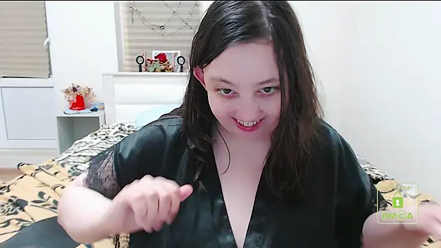 cute and hot online show from 4, 1, 2025