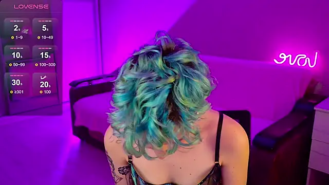 Snapshot of School_Love chatting on 12, 12, 2024 School Love online show from 12, 12, 2024