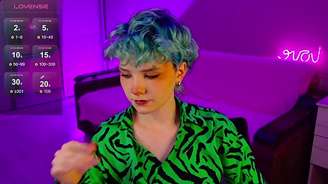 Snapshot of School_Love chatting on 13, 12, 2024 School Love online show from 13, 12, 2024