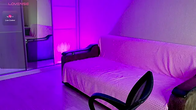 Snapshot of School_Love chatting on 12, 3, 2025 School Love online show from 12, 3, 2025