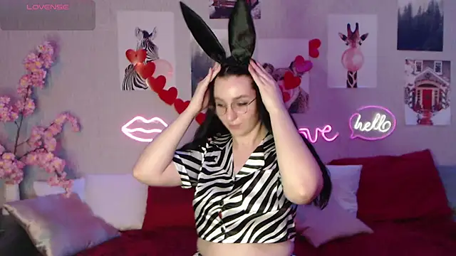 Snapshot of Fluffy_Tiffy chatting on 15, 2, 2025 Fluffy Tiffy online show from 15, 2, 2025