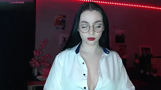 Snapshot of Fluffy_Tiffy chatting on 13, 3, 2025 Fluffy Tiffy online show from 13, 3, 2025