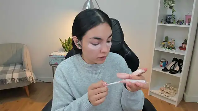  BellaEvans  online show from 28, 2, 2026