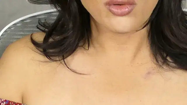 xprettysmilex online show from 26, 11, 2025