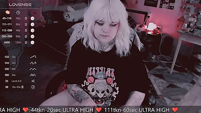 Snapshot of noori__hope chatting on 8, 3, 2025 noori hope online show from 8, 3, 2025
