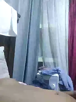 Snapshot of Frankie0880 chatting on 4, 3, 2025 Frankie0880 online show from 4, 3, 2025
