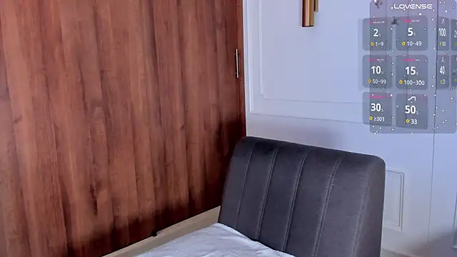 Chrishell  online show from 1, 12, 2024