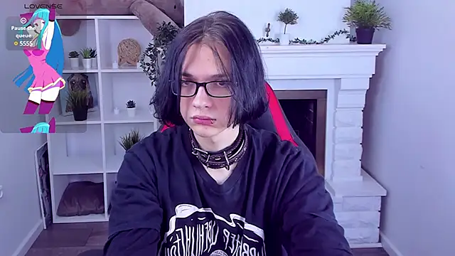 Snapshot of Justin_Care chatting on 2, 2, 2025 Justin Care online show from 2, 2, 2025