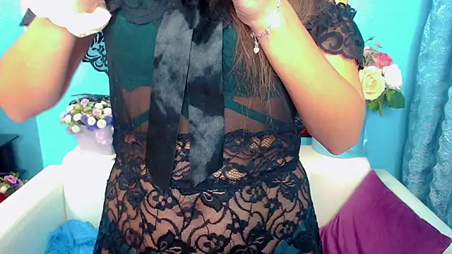 LindaaLu online show from 12, 12, 2024