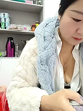 Snapshot of AHL756 chatting on 26, 2, 2025 AHL756 online show from 26, 2, 2025