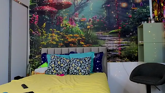 MadameDeFeu online show from 15, 1, 2025