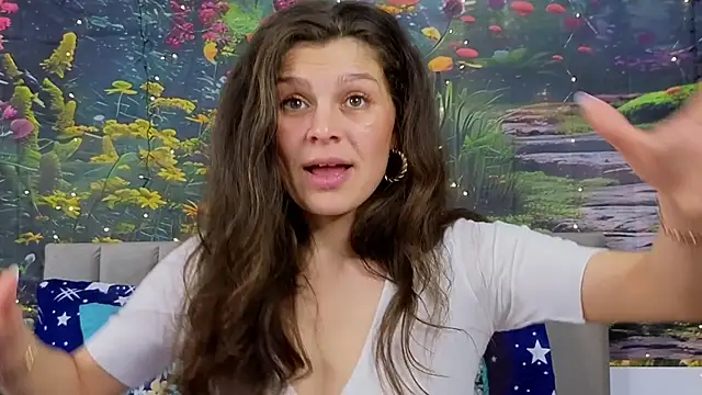 MadameDeFeu online show from 8, 2, 2025