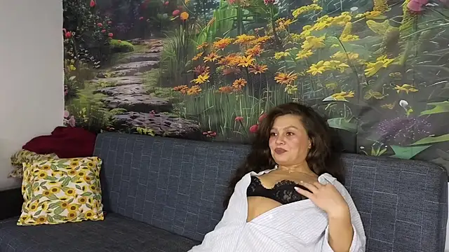 MadameDeFeu online show from 4, 10, 2025