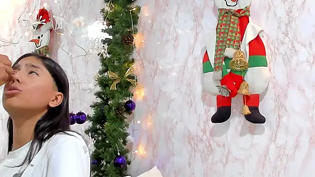 Snapshot of BarbieHotLaura chatting on 16, 12, 2024 BarbieHotLaura online show from 16, 12, 2024