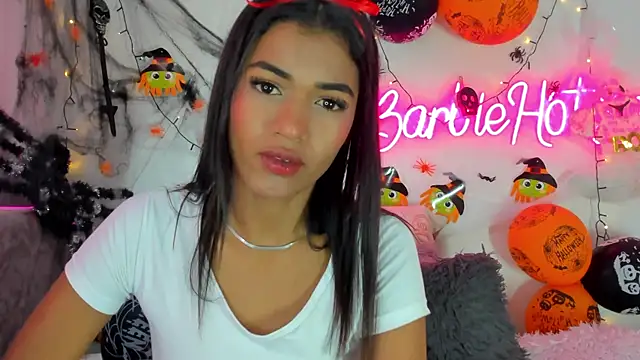 BarbieHotLaura online show from 22, 10, 2025